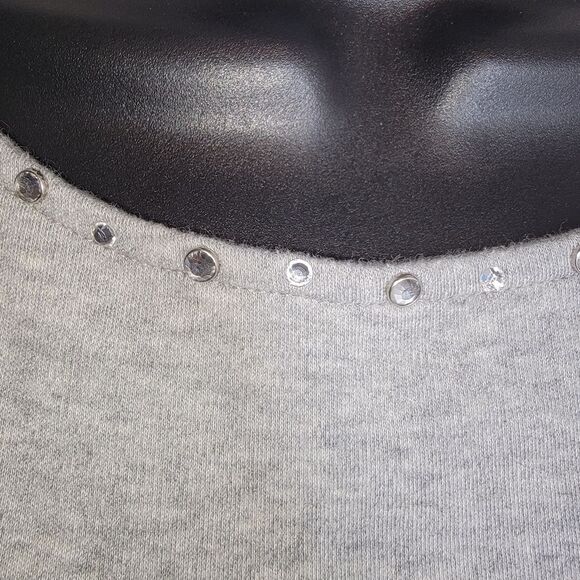 Quacker Factory gray rounded neck Rhinestone t-shirt top 2x - Picture 4 of 8